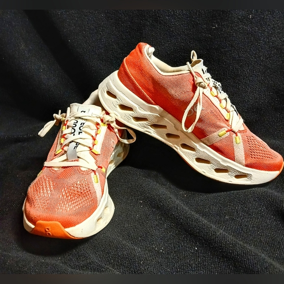 On Cloudeclipse Running Athletic Sneakers - Picture 1 of 11